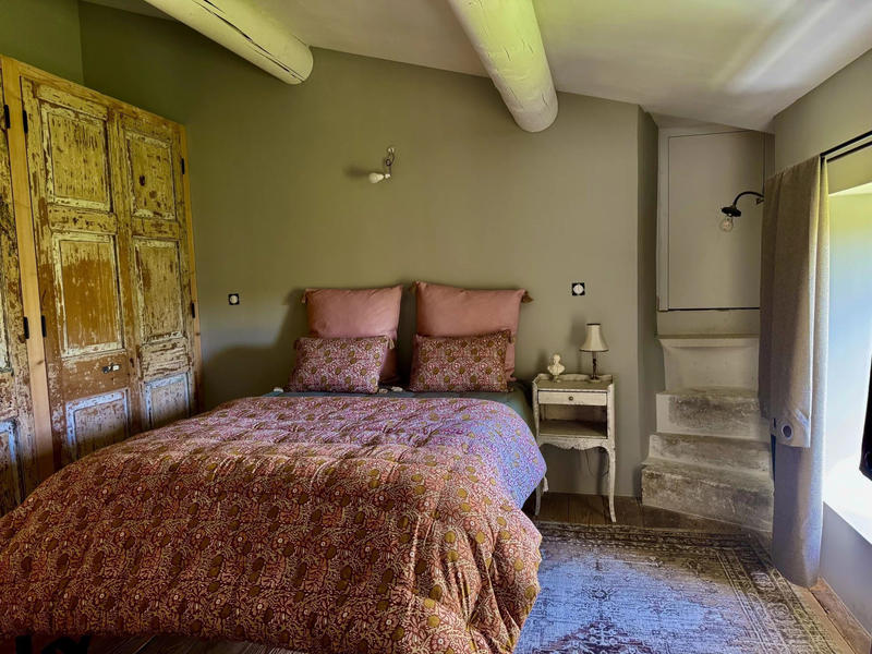 Maison traditionnelle - 252 m² - 7 pièces