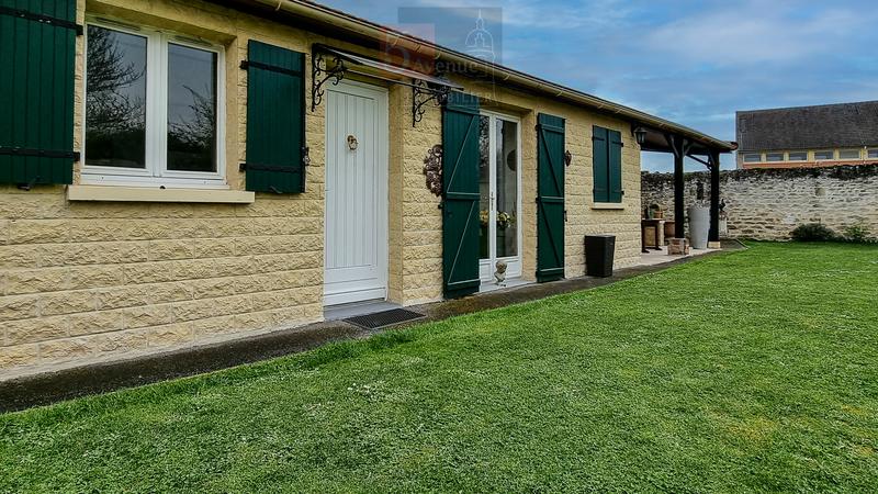 Maison - 290 m² - 8 pièces