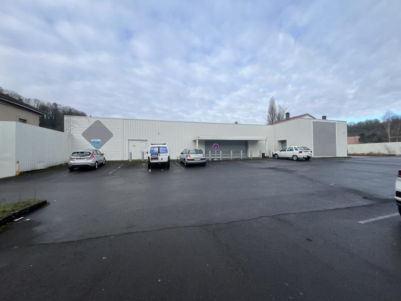 Local commercial - 1 442 m²