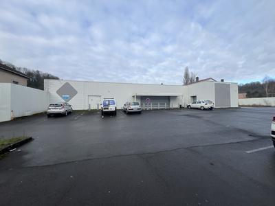 Local commercial - 1 442 m²