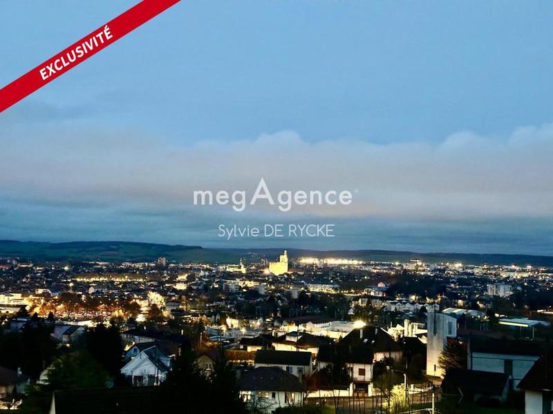 Maison - 138 m² - 5 pièces