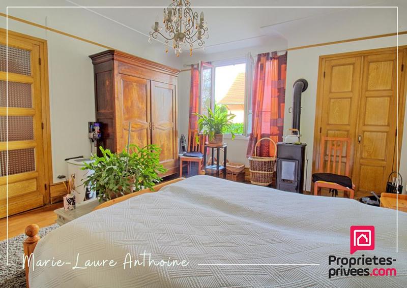 Maison - 240 m² - 7 pièces