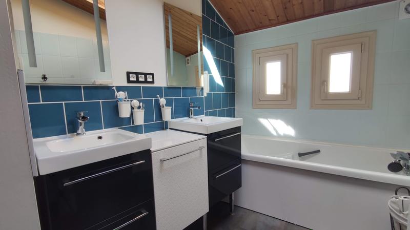 Maison - 182 m² - 7 pièces