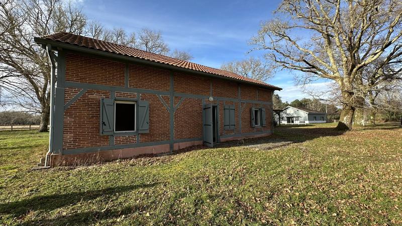 Propriété - 200 m² - 7 pièces