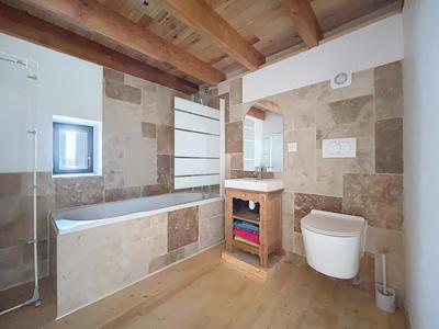 Maison - 151 m² - 7 pièces