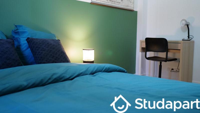 Chambre - 11 m² - 1 pièce