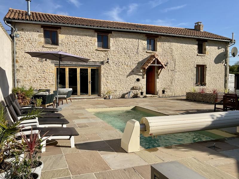 Maison - 550 m² - 29 pièces