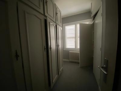 Maison - 270 m² - 10 pièces