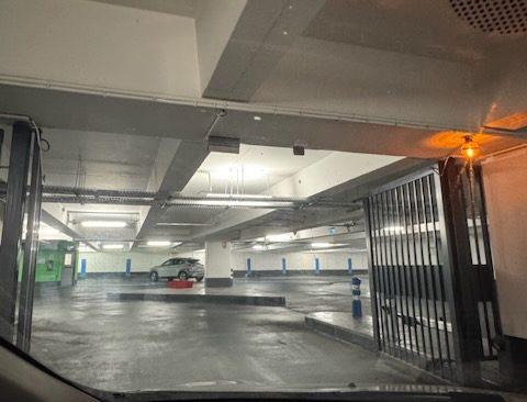 Parking / Garage - 11 m²