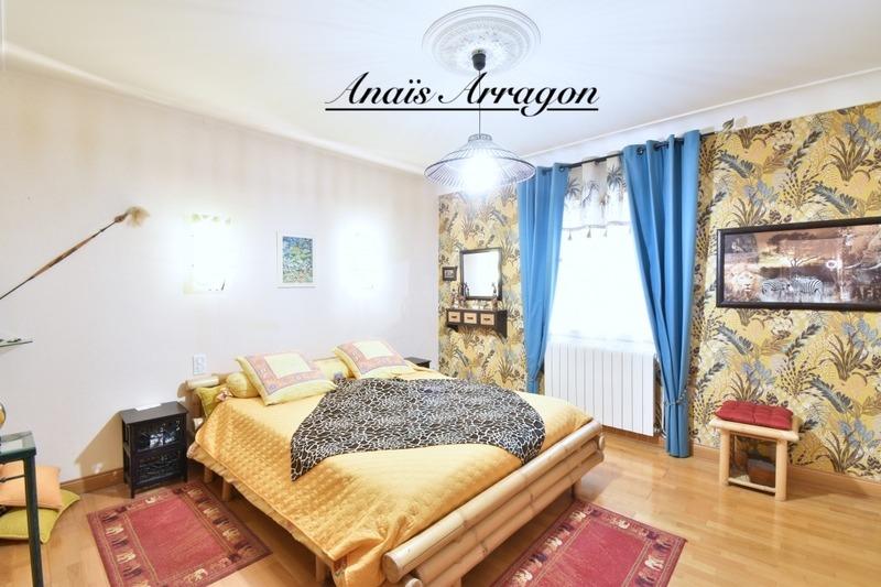 Maison de ville - 310 m² - 7 pièces