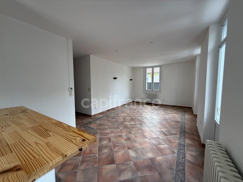 Appartement - 85 m² - 4 pièces