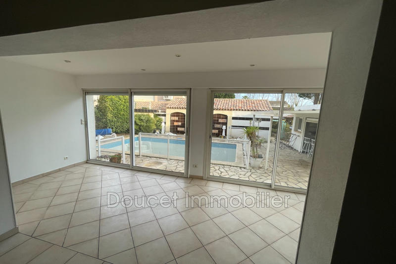 Villa - 226 m² - 11 pièces