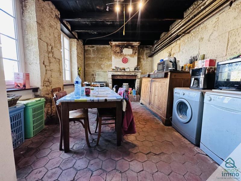 Maison - 198 m² - 8 pièces