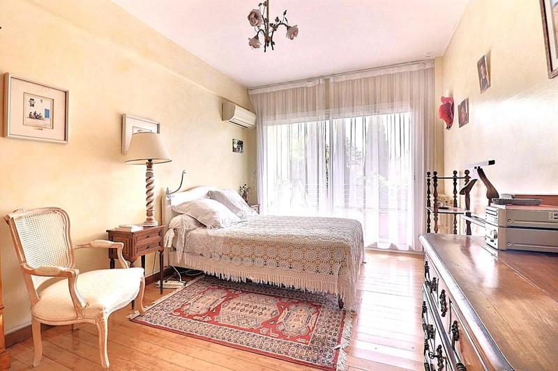 Appartement - 112 m² - 5 pièces