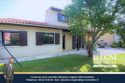 Maison - 145 m² - 6 pièces