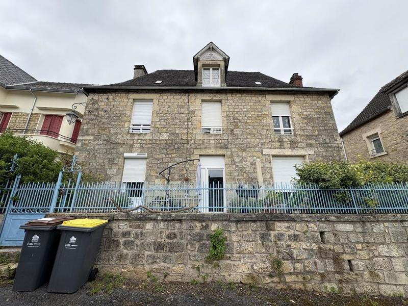 Maison - 92 m² - 4 pièces