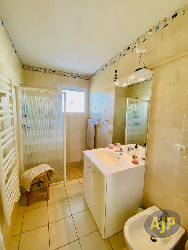 Maison - 85 m² - 3 pièces