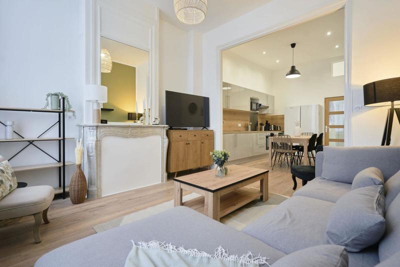 Maison - 153 m² - 8 pièces