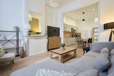 Maison - 153 m² - 8 pièces