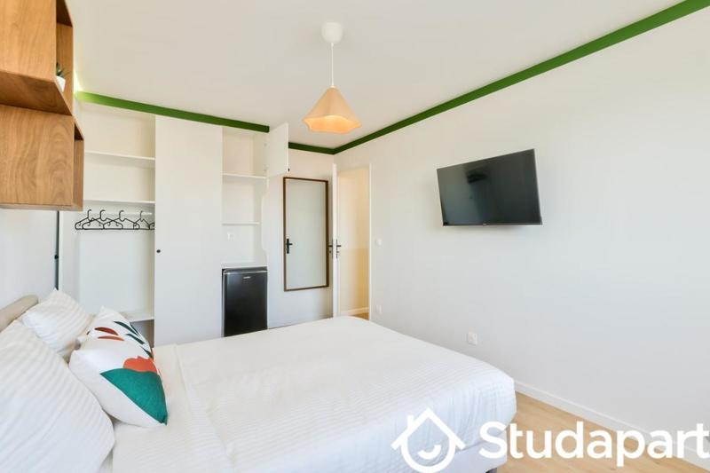 Chambre - 10 m² - 1 pièce