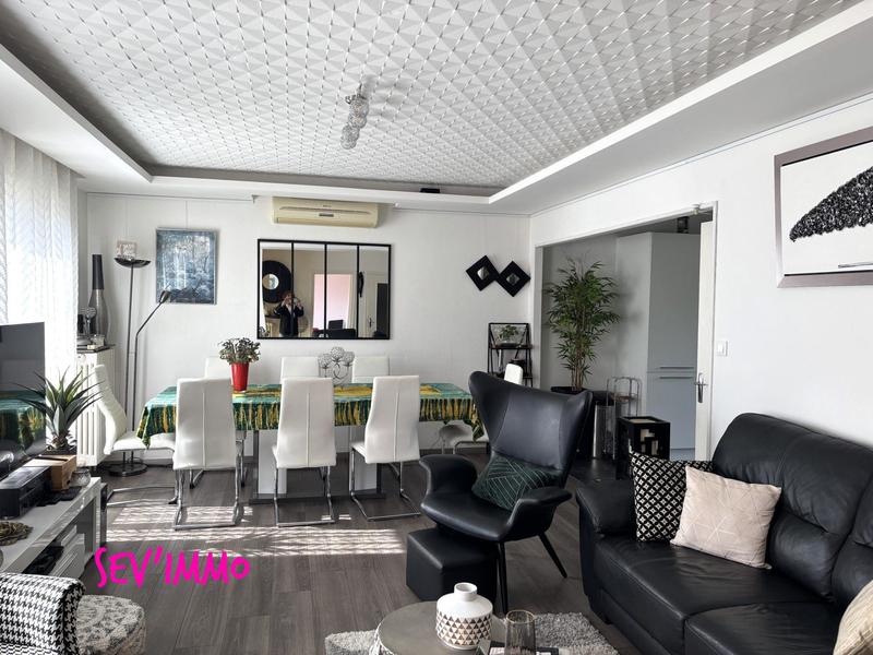 Maison - 158 m² - 7 pièces