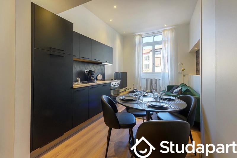 Chambre - 11 m² - 1 pièce