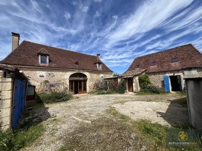 Maison - 288 m² - 8 pièces