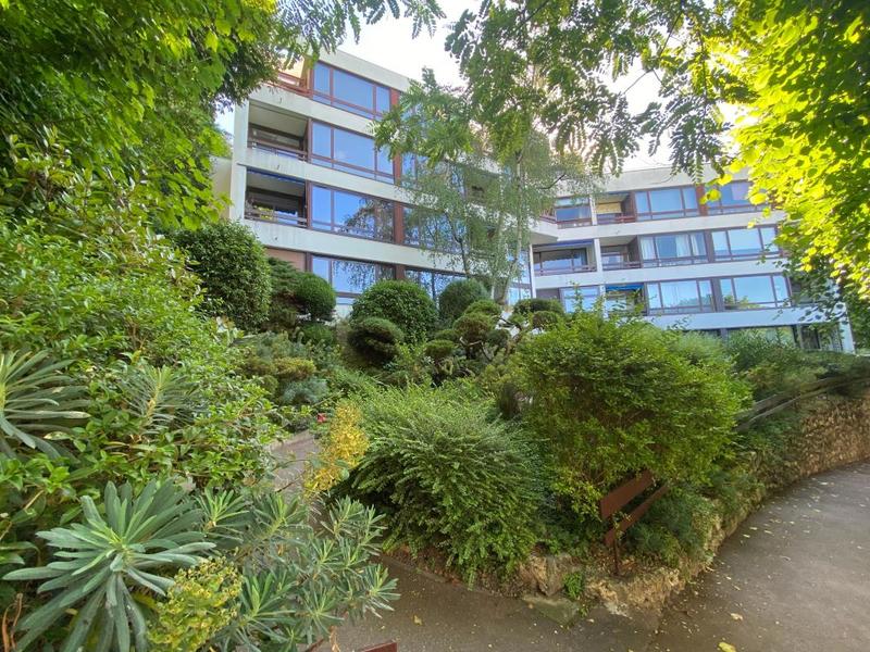 Appartement - 65 m² - 2 pièces