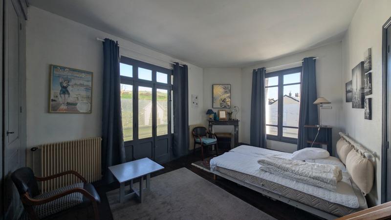 Maison de ville - 155 m² - 10 pièces