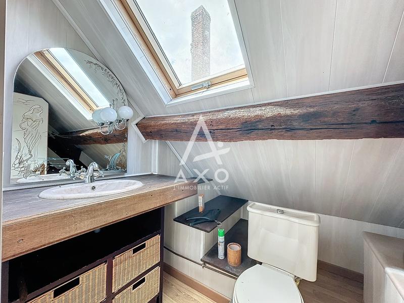 Maison - 214 m² - 8 pièces