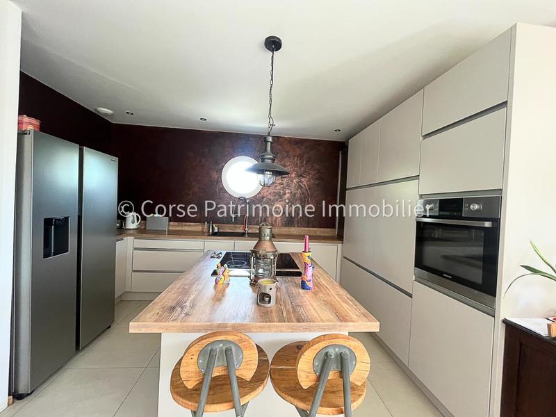 Maison - 127 m² - 6 pièces