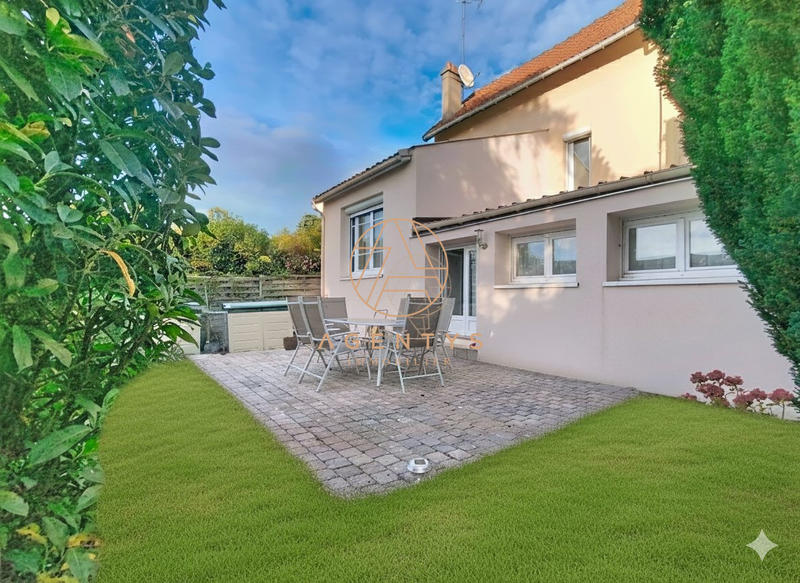 Maison - 105 m² - 5 pièces