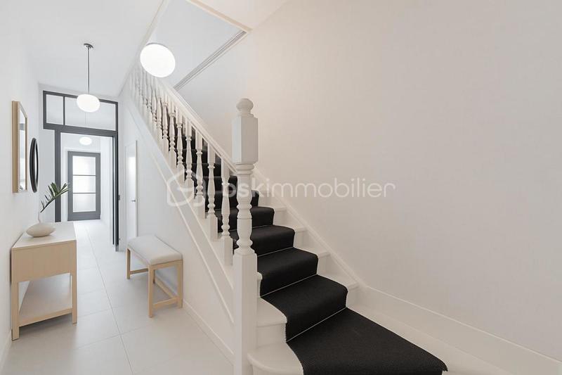 Maison de maîtres - 268 m² - 8 pièces