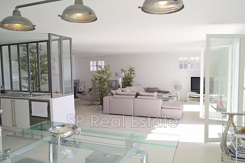 Maison de village - 255 m² - 6 pièces