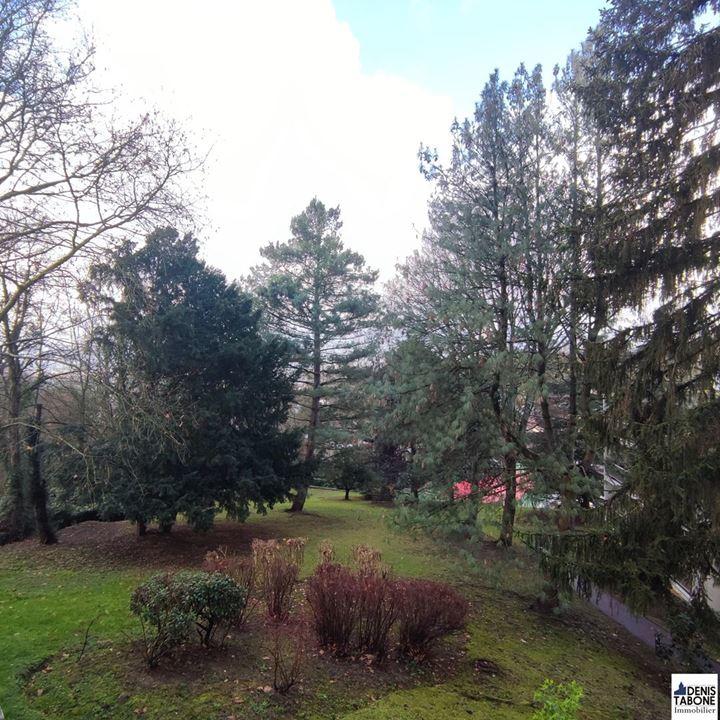 Appartement - 100 m² - 5 pièces