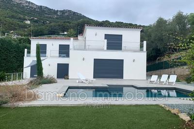 Villa - 200 m² - 5 pièces