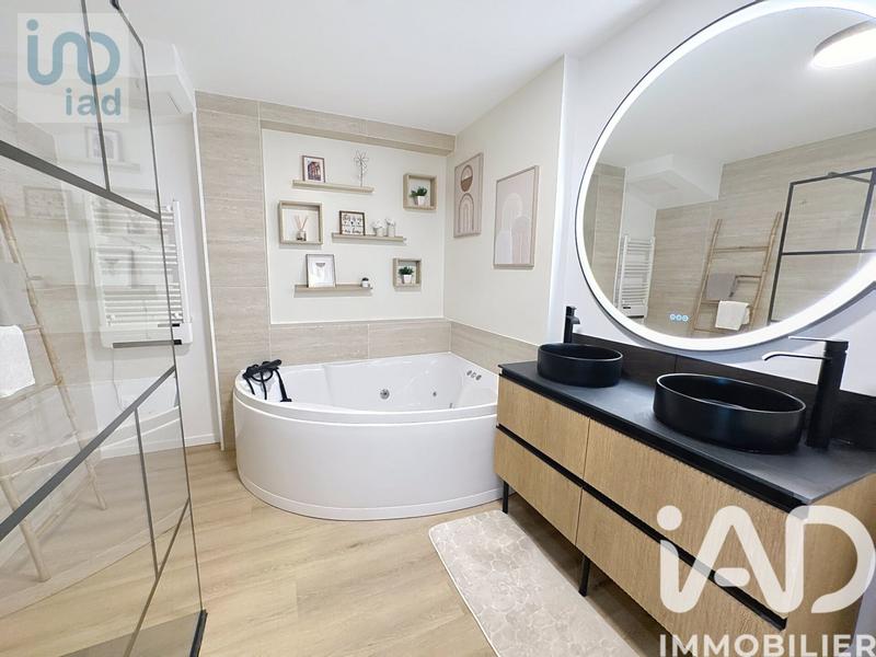 Appartement - 100 m² - 4 pièces