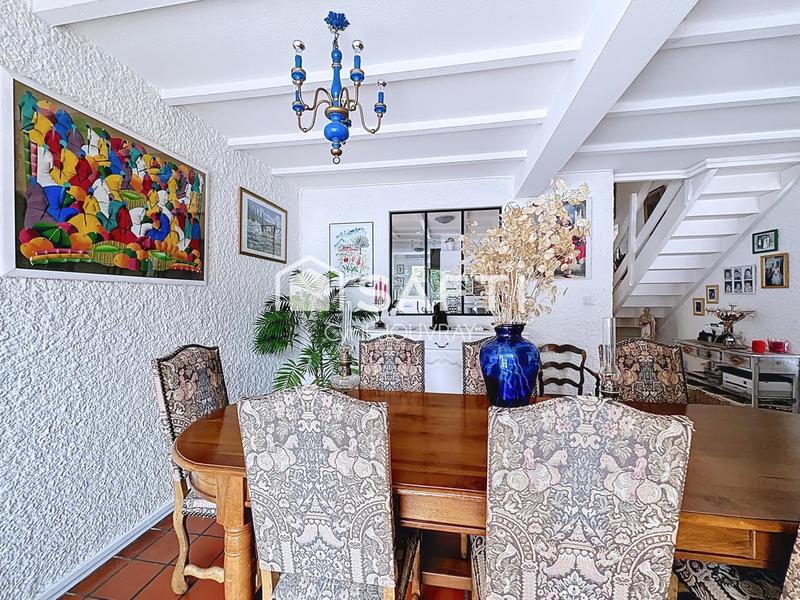 Maison - 111 m² - 4 pièces