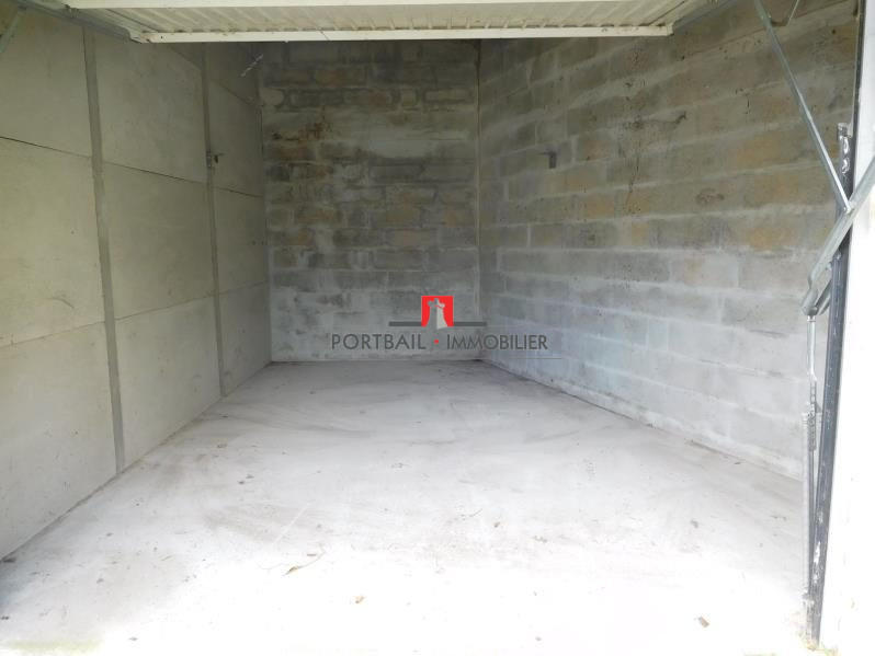 Parking / Garage - 14 m²