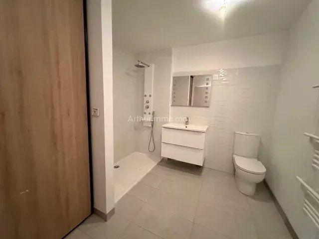 Appartement - 80 m² - 3 pièces