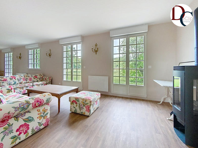 Maison - 137 m² - 5 pièces