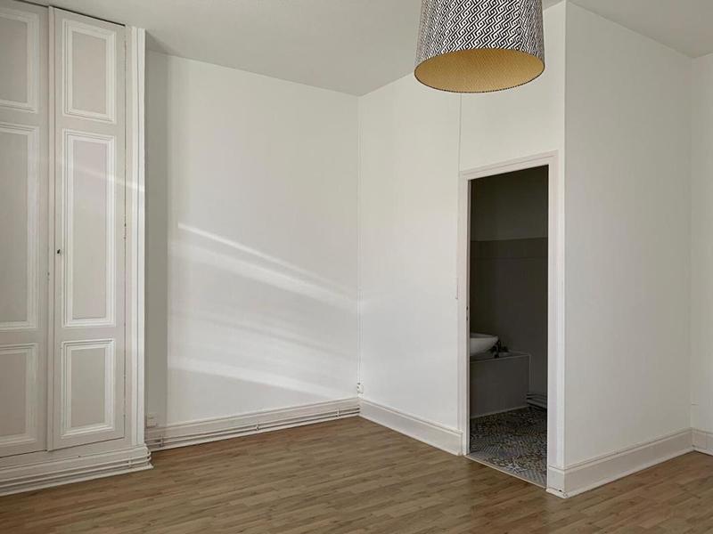 Immeuble - 144 m² - 7 pièces