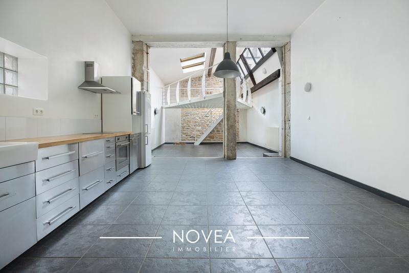 Appartement - 150 m² - 4 pièces