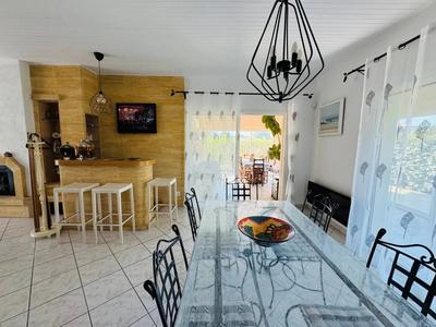 Maison - 160 m² - 3 pièces