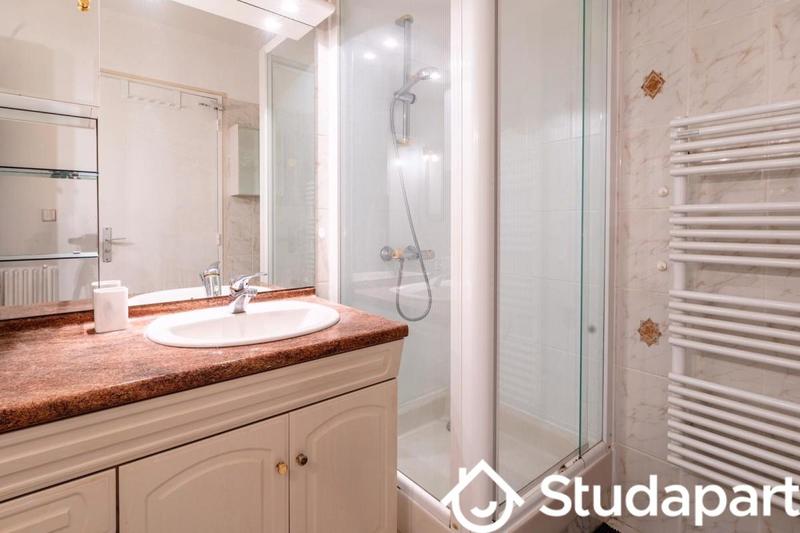 Chambre - 12 m² - 1 pièce