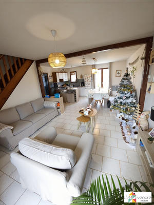 Maison traditionnelle - 100 m² - 5 pièces