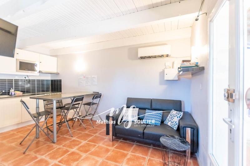 Maison - 300 m² - 15 pièces