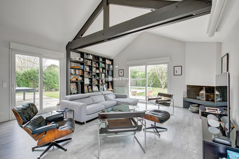 Maison - 181 m² - 7 pièces