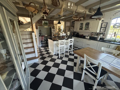 Maison - 194 m² - 7 pièces