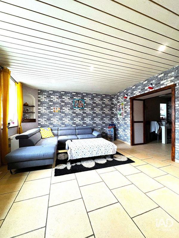 Maison - 184 m² - 5 pièces